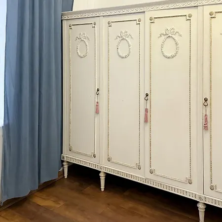 Teodora * リヴィウ