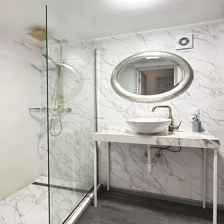 アパート Teodora リヴィウ